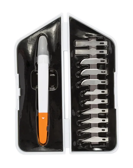 Precisiemes Fiskars Medium Duty 12 mesbladen wit