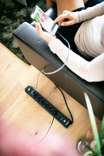 Stekkerdoos Brennenstuhl Prem 6vdig  2USB 3m zwart
