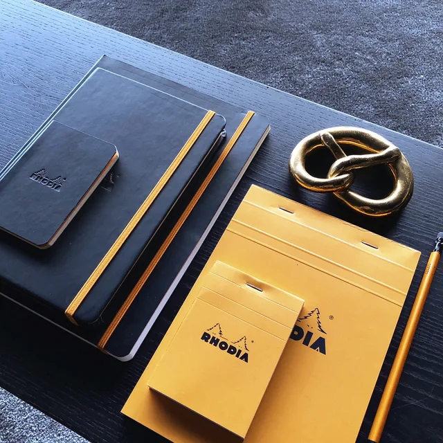 Schrijfblok Rhodia A4 lijn 80vel 80gr or