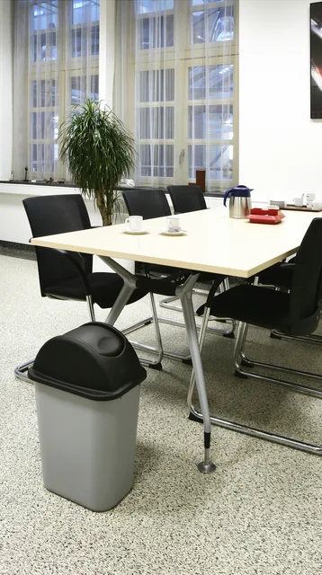 Deksel Rubbermaid medium 26L zwart