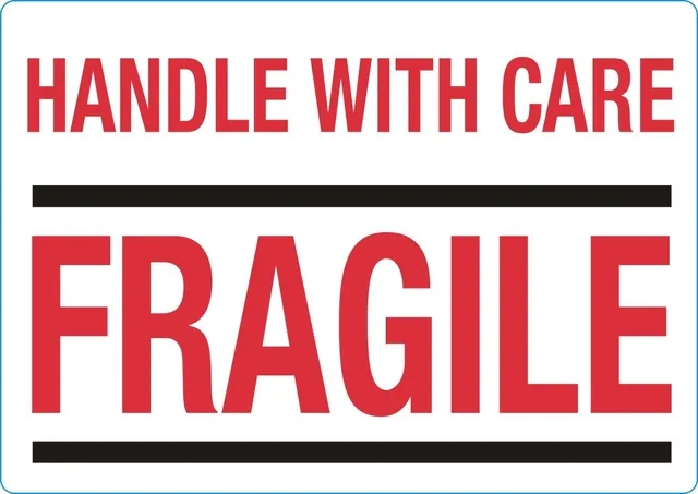 Waarschuwingsetiket handle with care 500 stuks